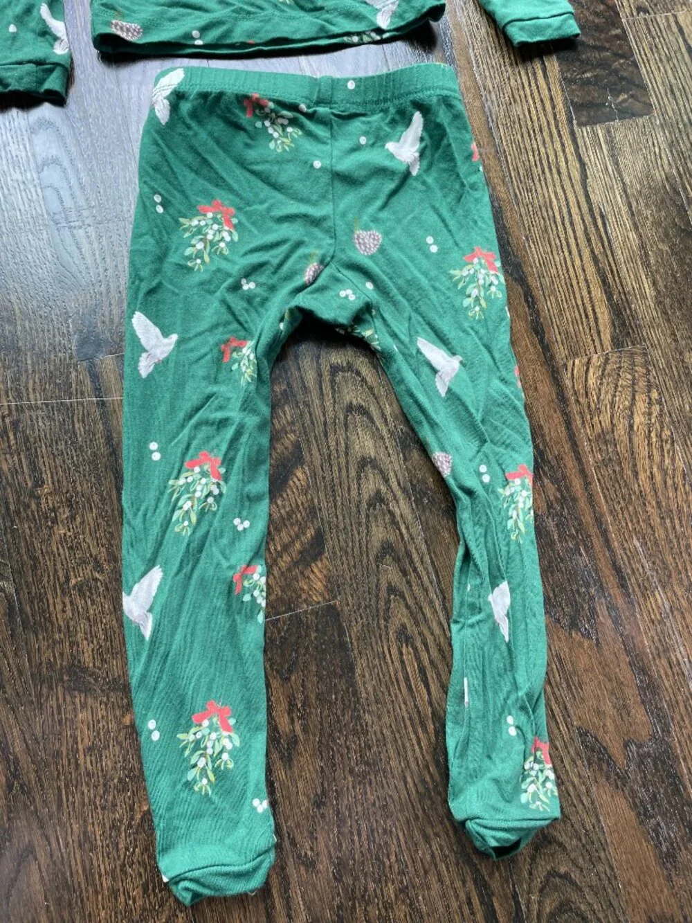 Kyte BABY Long Sleeve Holiday Christmas Pajama Set in Mistletoe 18-24M
